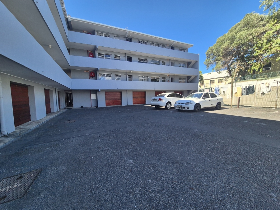 2 Bedroom Property for Sale in Claremont Western Cape